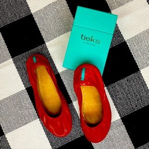 tieks by gavrieli • cardinal red • size 6